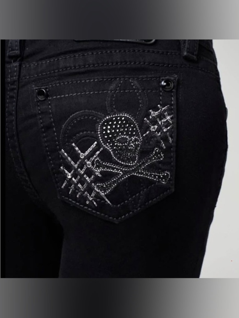moving sale 💕 - miss me jax low rise boot cut jean with skull size 25 length 32